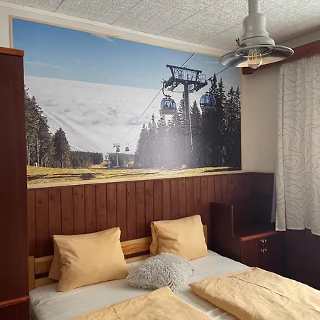 Kabrtova Bouda Lodge *
